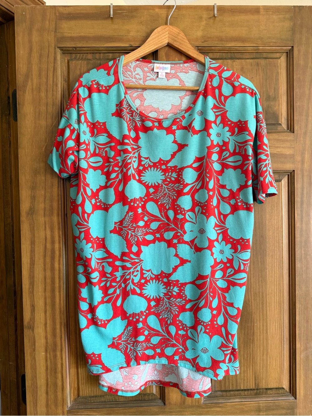 LuLaRoe Red and Turquoise Floral Short Sleeve Tunic/Tee